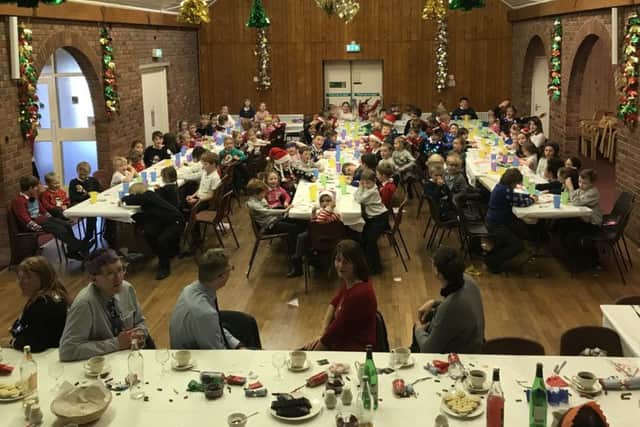 Children, staff and governors of Kirkby on Bain School enjoyed a full, traditional Christmas lunch of roast turkey and all the trimmings EMN-180201-161628001