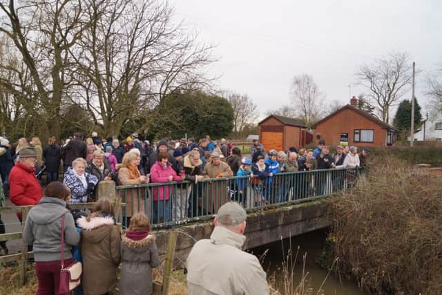 Middle Rasen Duck Race 2017 EMN-180101-154751001