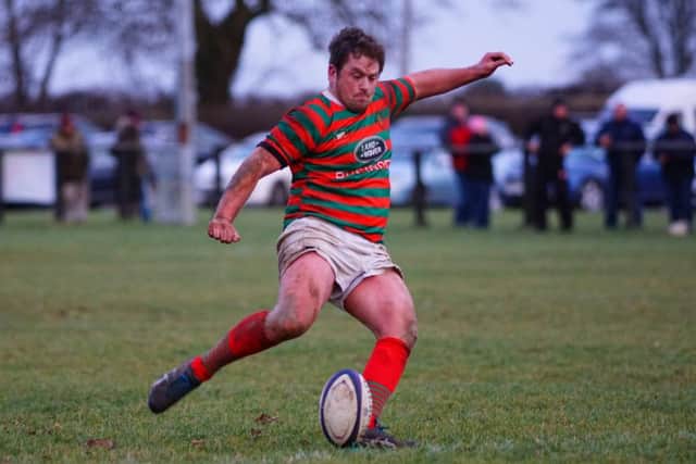 Tom Alldridge slotted aix conversions despite challenging conditions EMN-180201-091443002