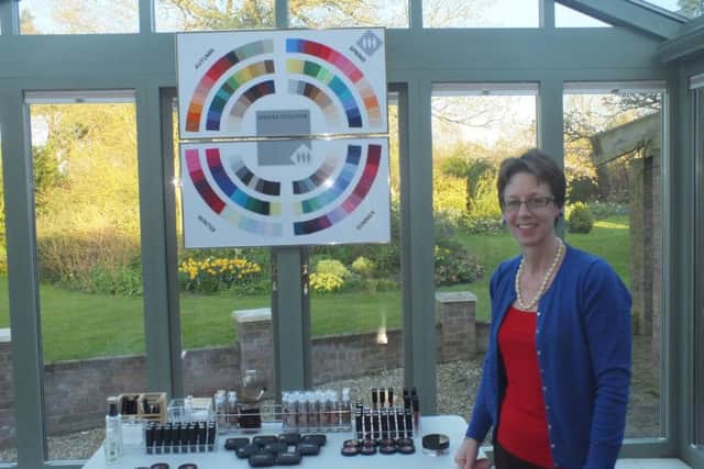Lesley Burton - House of Colour EMN-180119-080612001