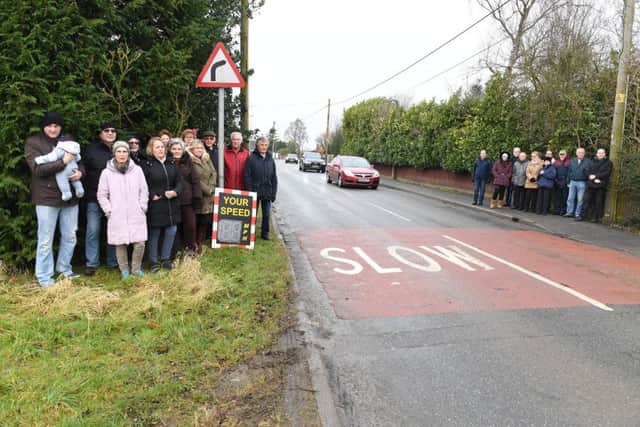 Residents of West End Road, Wyberton, worried about dangers on their road, EMN-180502-163150001