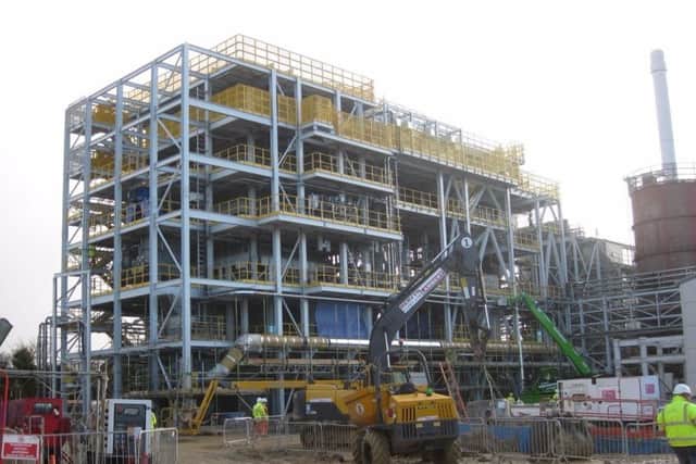 The main boiler structure under construction EMN-180802-134627001