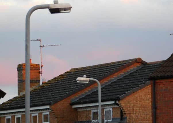 Street lights in housing estates in Lincolnshire have been switched off for part of the night in a county council money saving move. EMN-180220-120059001