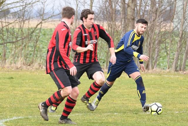 Park Utd (blue) v Woodhall (red). Dan Huskisson (blue), Jack Draper (red).
