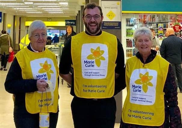Marie Curie volunteers are collecting donations across Lincolnshire for the Great Daffodil Appeal - could you join them? EMN-180220-124459001