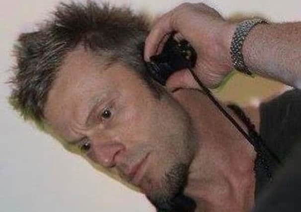 DJ Johnny Bravo - Steve Curtis. EMN-181203-142248001