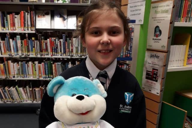 Jazmin Plater with Barnaby Bookstart Bear.
