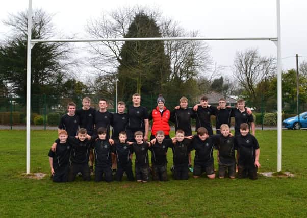 Students at King Edward VI Academy with England Rugby player Justine Lucas. ANL-180313-113722001