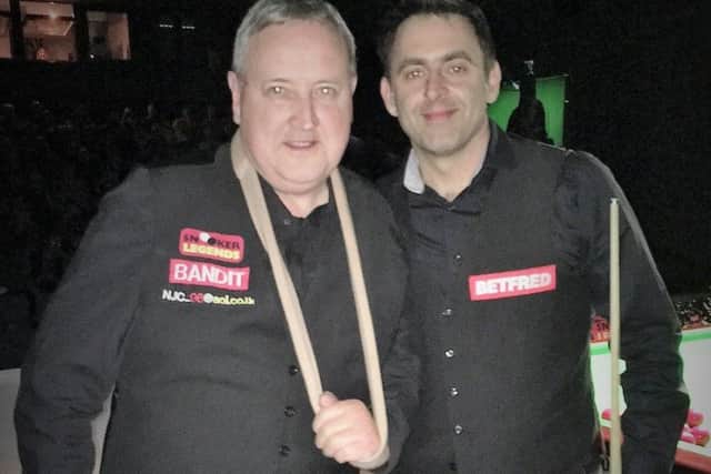 Nigel Coton with Ronnie O'Sullivan. EMN-180219-181904002