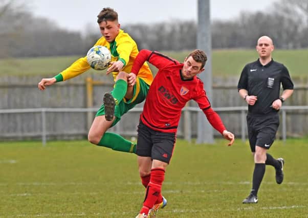 Geogre Hobbins (skeg) Nathan Thompson



Sleaford Sports Amateurs (Red) v Skegness Town FC (Yellow)