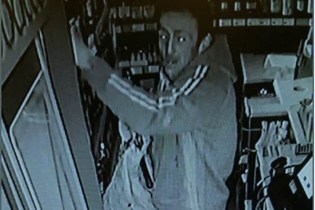 Do you recognise this man? EMN-180329-091905001
