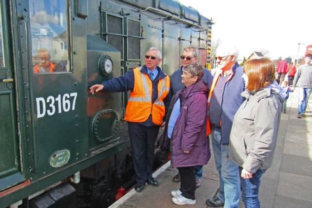 Garth Lewin (Volunteer Co-ordinator) explains the workings of one of the diesel shunters.