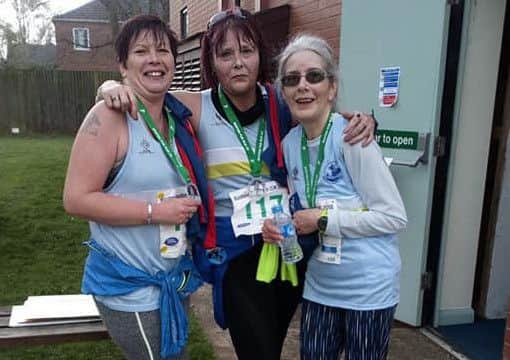 Lisa Cara and Felicity. 8qy-LY_xbM6sfhU8ixiL