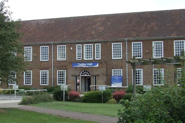 East Lindsey District Council. ANL-180418-141916001