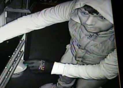 Do you recognise this man? EMN-180423-105208001