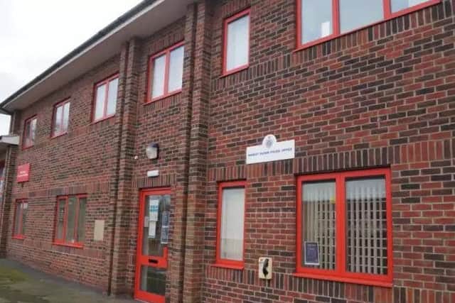 Market Rasen police office EMN-180405-135855001