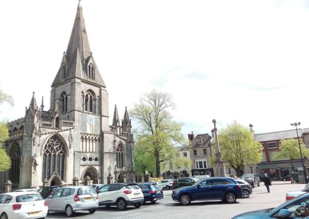 Sleaford Market Place and St Denys' Church. EMN-180705-134616001