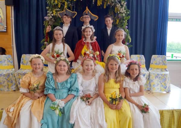 Louise Yardy was crowned May Queen at Binbrook Primary School EMN-180524-115221001