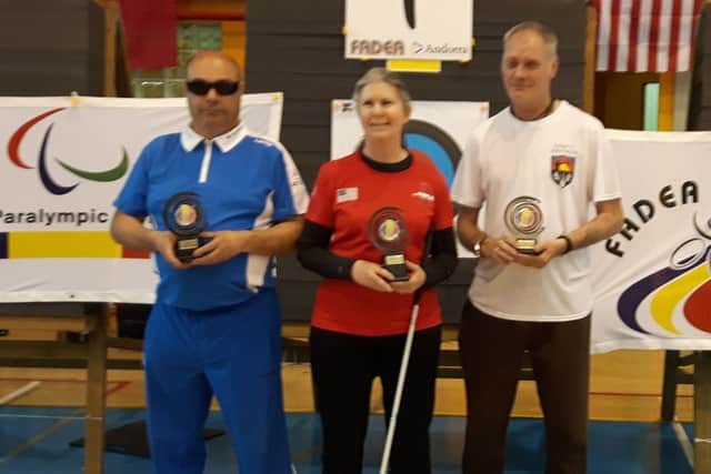 Stuart Rodgers (right) with silver medalist Jordi Casellas Albioi and winner Janice Walth EMN-180525-093911002