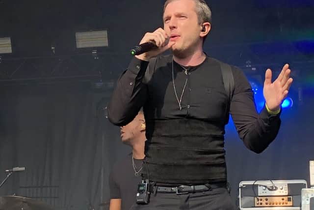 Plan B live in action at Market Rasen Racecourse.