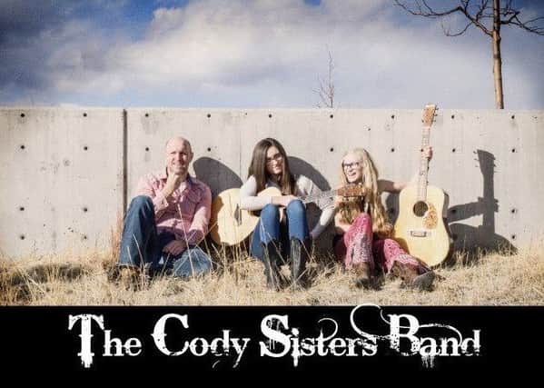 Cody Sisters EMN-181206-172908001