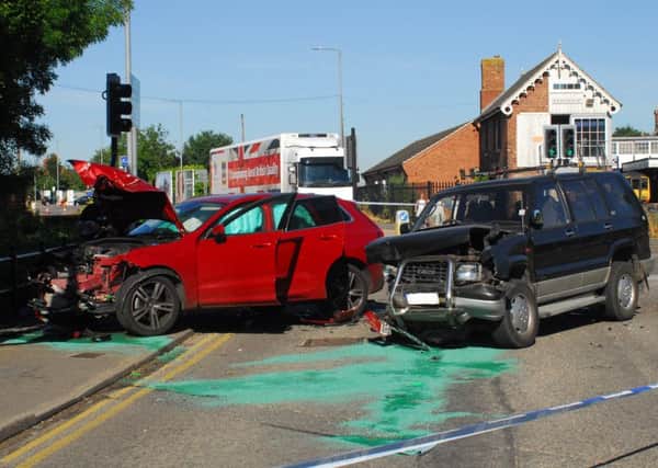 Police crash investigators begin to piece together what happened after a serious collision at the juction of Mareham Lane and Southgate in Sleaford town centre this morning. EMN-180625-093114001