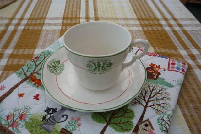 Antiques evening at Bnbrook WI EMN-181207-133305001