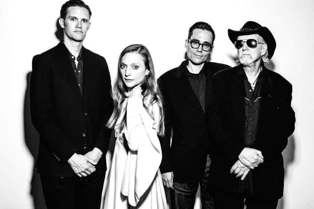 THE EILEN JEWELL BAND EMN-180728-094848001