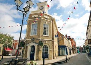 Brigg Buttercross EMN-180725-160540001