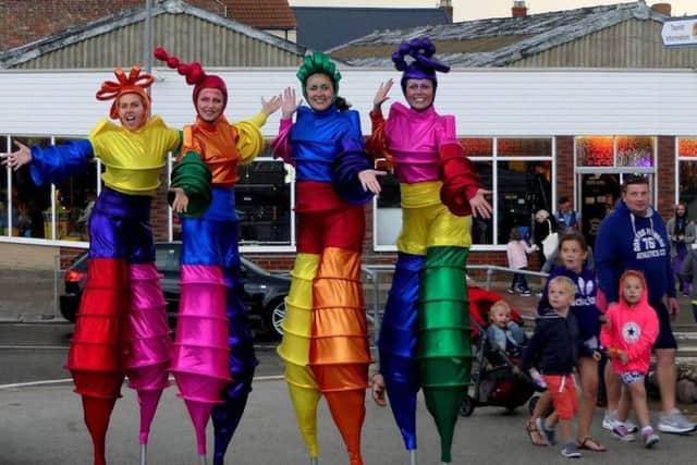 Street entertainment kept the crowds amused at the Illuminations event. Photo credit: Mablethorpe Photo Album.
