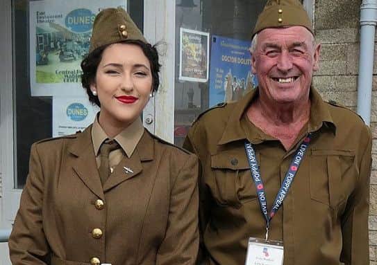 Poppies on the Prom 2018 event in Mablethorpe: Visitors made a big effort with the 1940s dress code. Photo Credit: Mablethorpe Photo Album.