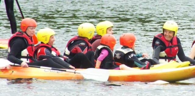 Otters have fun at Whisby Lakes EMN-180828-123116001