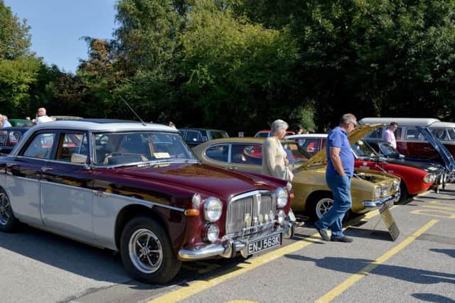 Sleaford Classic Car and Motorbike Show EMN-180309-104029001