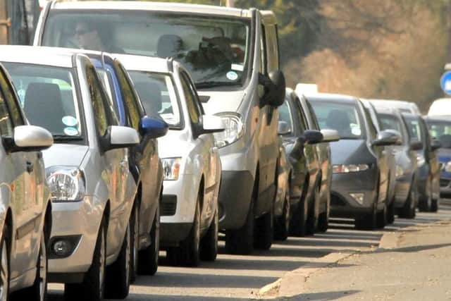 View, Traffic jam, Heavy traffic on Tring Road, Aylesbury EMN-181009-134837001