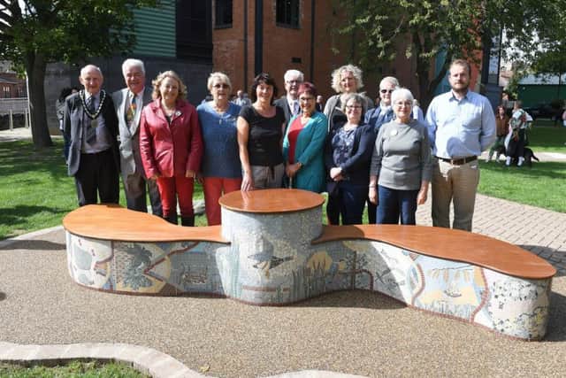 Launch of finished sculptural bench on Eastgate Green. EMN-181009-102411001