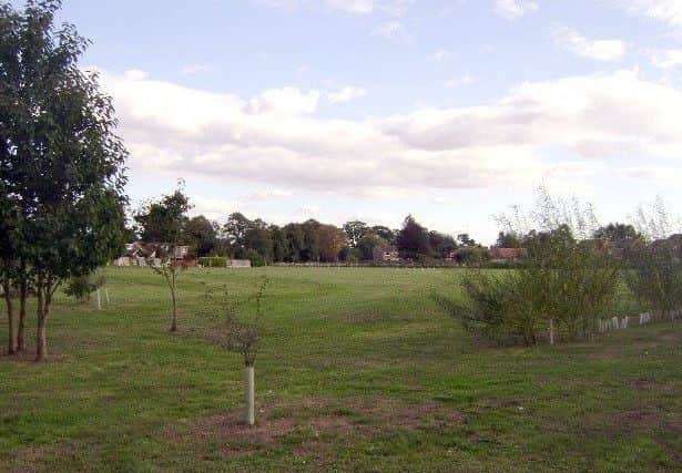 De Aston Field EMN-180914-152132001