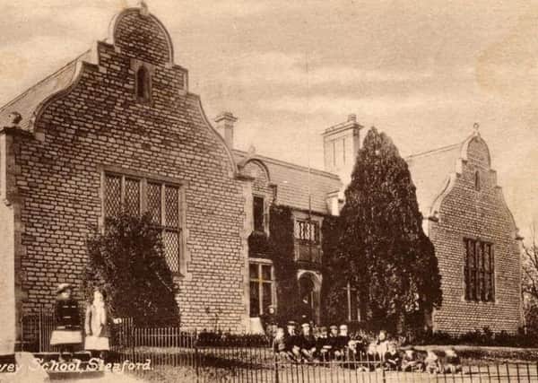 The William Alvey School taken around 1890. EMN-180920-090016001