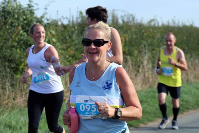 Andrea Mettam takes on the Humber Coastal Half-Marathon EMN-180920-162219002