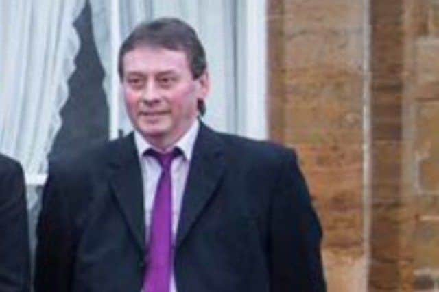 Have you seen Peter Barber? EMN-180921-104046001