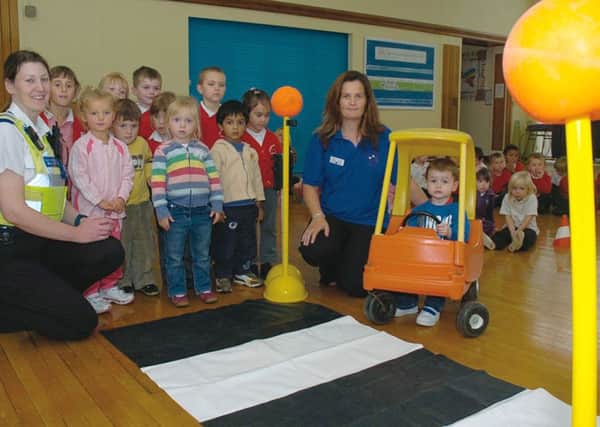 Pcso Nerys McGarry at Wyberton Play Group 10 years ago.