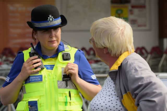 PCSOs in Lincolnshire will be getting new powers to deal with traffic offences. EMN-180210-120504001