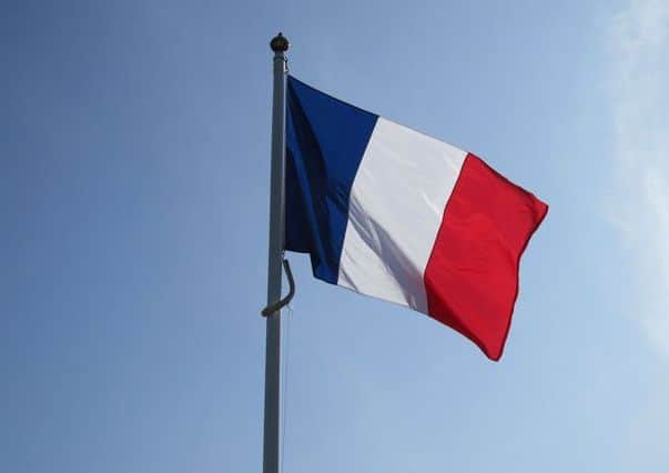 French night EMN-180610-180620001
