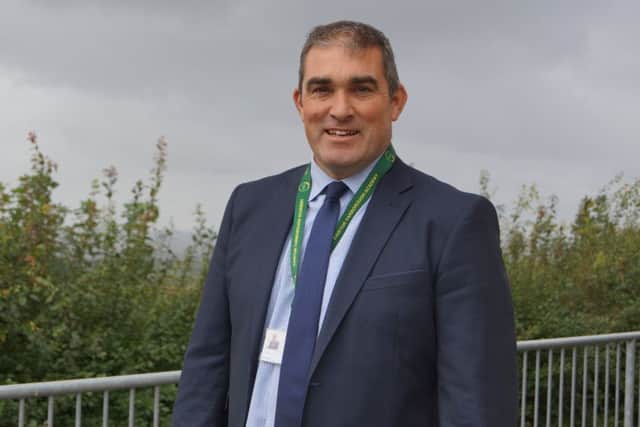 Caistor Yarborough Academy principal Mark Midgley EMN-181010-122709001