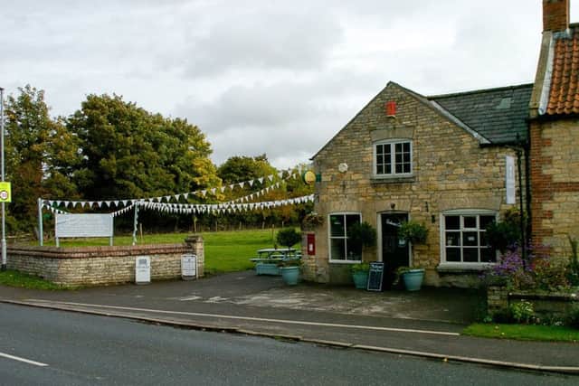 Leadenham Teahouse. EMN-181210-132848001