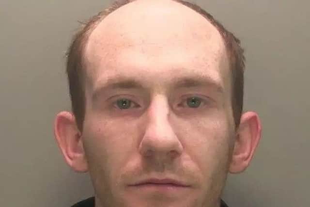 Have you seen Glen Brookes? EMN-181018-165641001
