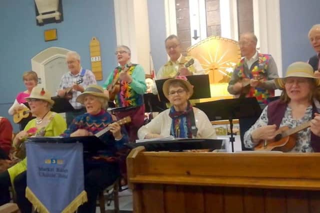 Market Rasen Ukulele Band EMN-180111-081809001