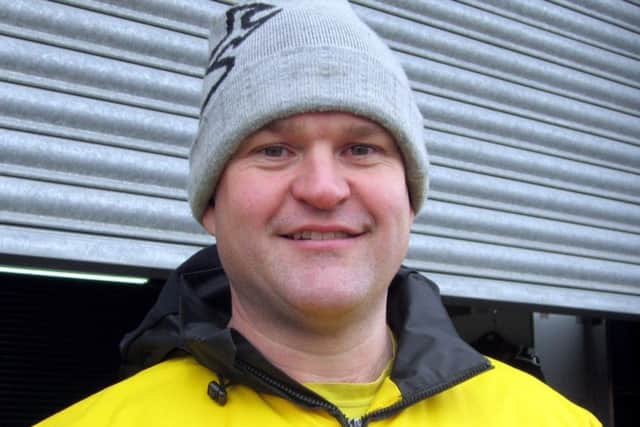 Phil Crowe EMN-181211-170131002