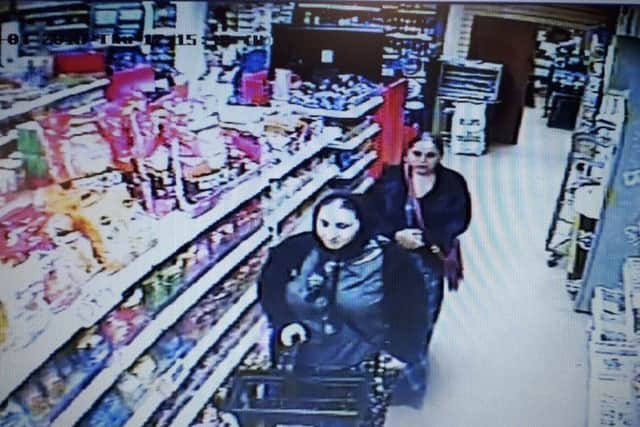 Do you recognise these women? Incident 61 of November 2 EMN-181113-084914001