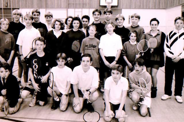 Badminton players from St George's School, Sleaford in 1993. EMN-181118-213156001
