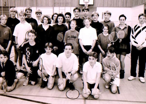Badminton players from St George's School, Sleaford in 1993. EMN-181118-213156001
